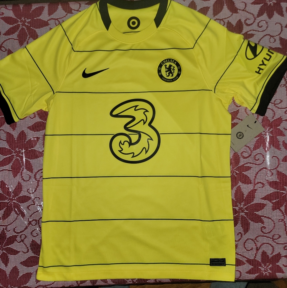 Nike Chelsea FC 2021/22 3rd Jersey Kit Men's Size Medium Yellow CV7888-732